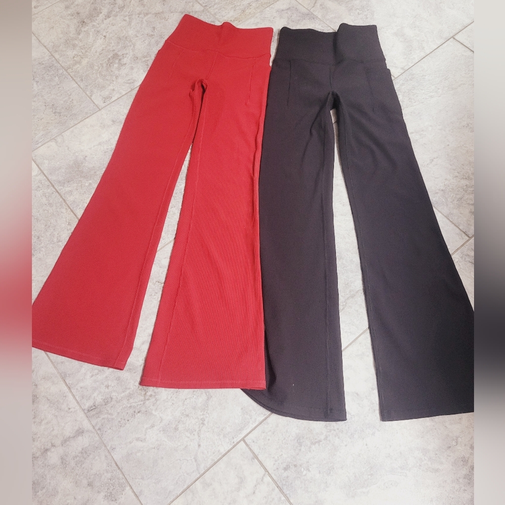 High-Waist Flare Pants - Red and Black